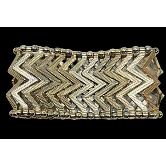 Vintage Chevron Stretch Bracelet - Picture 3 of 6